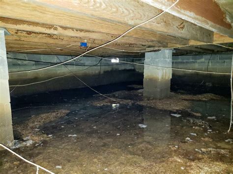 sewage leak in crawl space|Solved! What to Do When There’s Water in Your Crawl Space